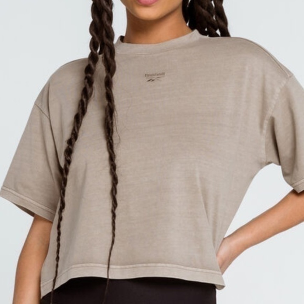 NWT REEBOK Women’s Crop Tee size S